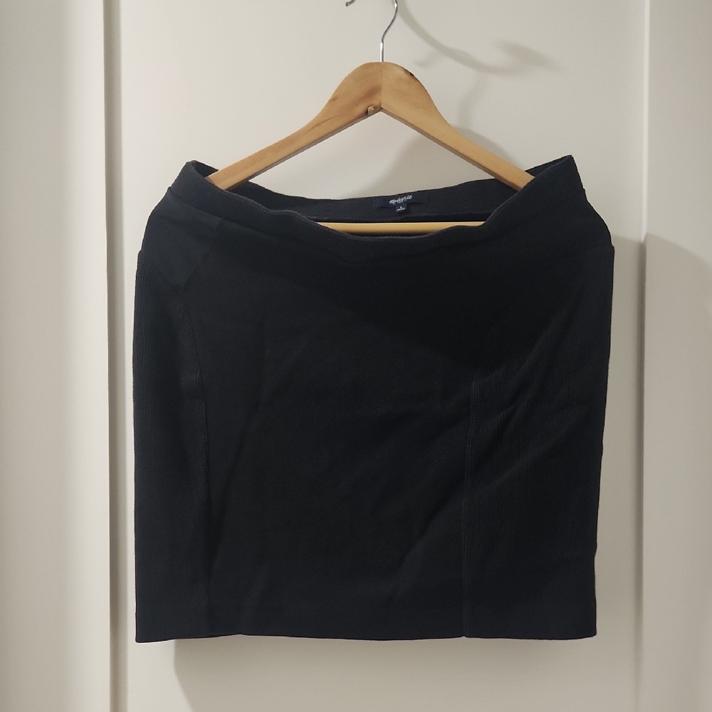 Madewell Black Pencil Skirt Sleek and Timeless